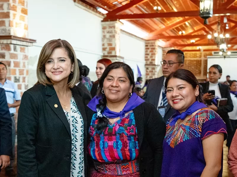 Vicemandataria se reúne con mujeres indígenas y campesinas del CCDA