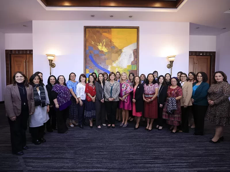 Karin Herrera lidera reunión con ONU Mujeres y autoridades guatemaltecas por el bienestar de las mujeres