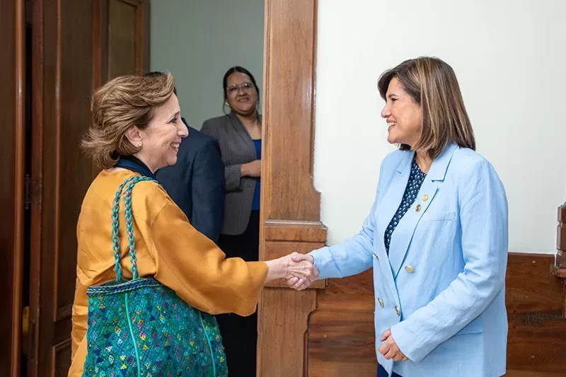 Vicepresidencia y SESAN  dialogan sobre plan a futuro para la nutrición en Guatemala