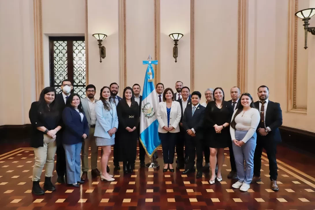 Reunión de la Bancada Semilla con la Vicepresidenta de la República