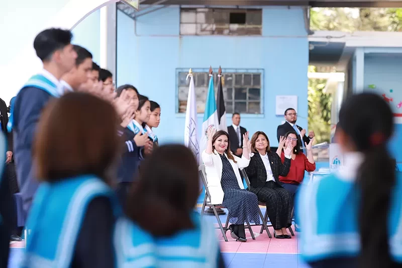 Vicepresidenta participa en acto de prevención junto a SVET y Comité Pro Ciegos y Sordos de Guatemala