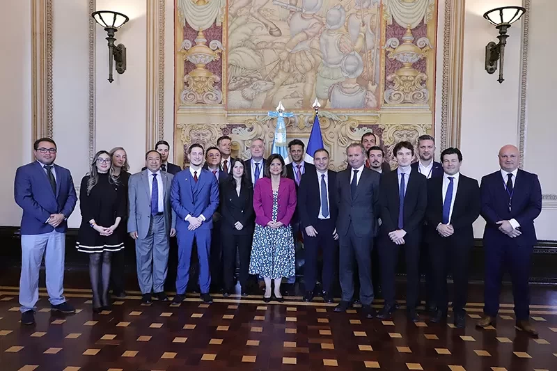 Vicepresidenta fortalece lazos de cooperación y relaciones bilaterales entre Francia y Guatemala