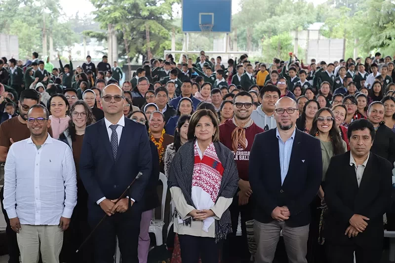 Vicepresidencia y AMSCLAE promueven la educación ambiental para el cuidado del Lago de Atitlán