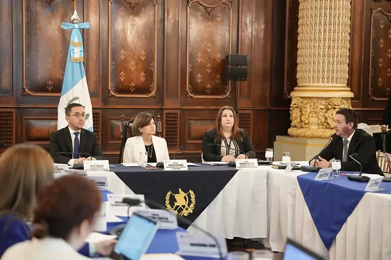 Autoridad migratoria anuncia jornadas móviles de emisión de pasaportes