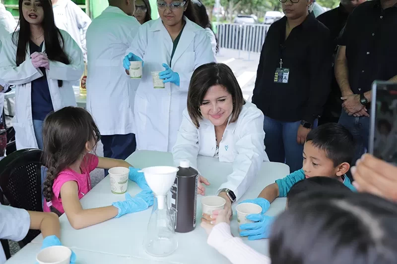 Ciencia en acción: un trabajo desde la Vicepresidencia y SENACYT