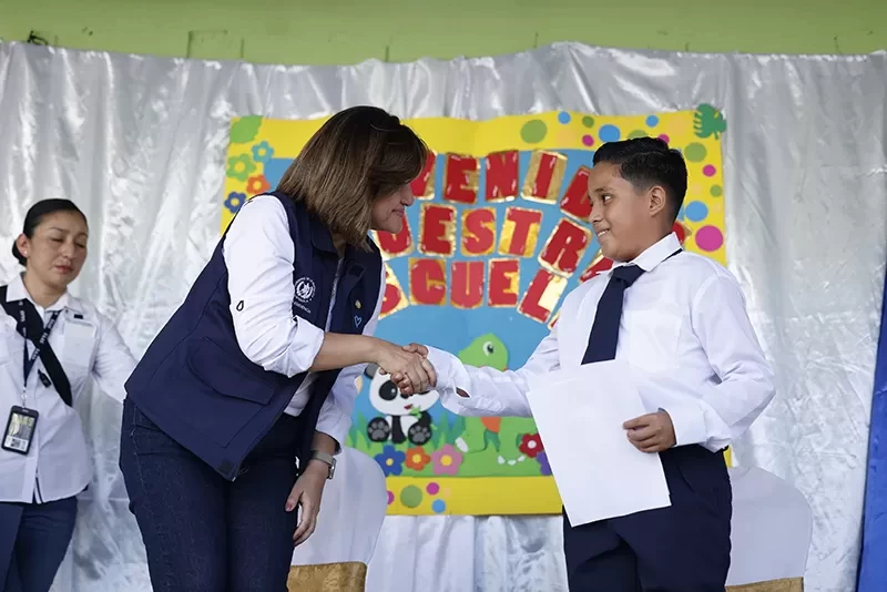 Vicepresidenta socializa información de Política de Primera Infancia en escuela de Camotán