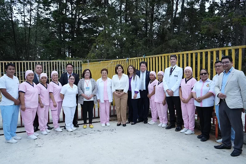 Vicepresidenta visita y recorre instalaciones del Hospital Regional de Occidente