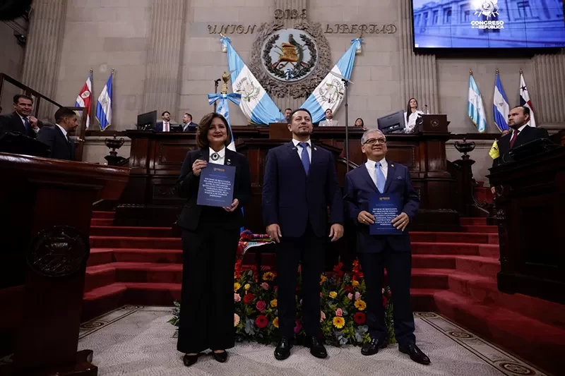 Vicepresidenta reitera compromiso y respeto a los derechos de los pueblos indígenas