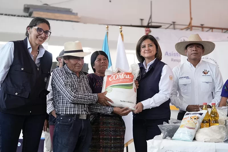 Vicepresidencia reafirma su compromiso en el abordaje de la inseguridad alimentaria en Baja Verapaz